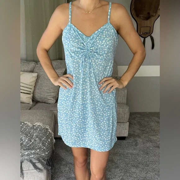 Summer dress - Picture 2 of 2